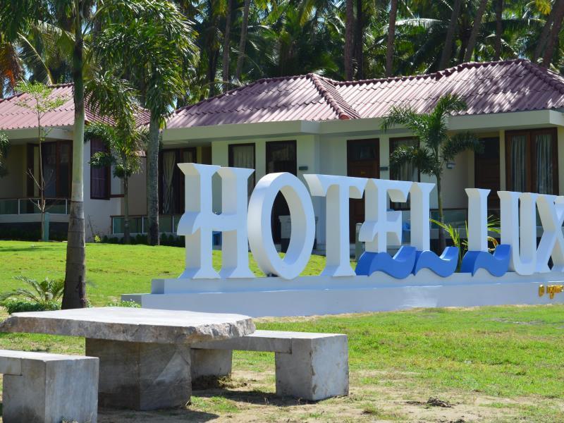 Hotel Lux Нґвезаун Екстер'єр фото